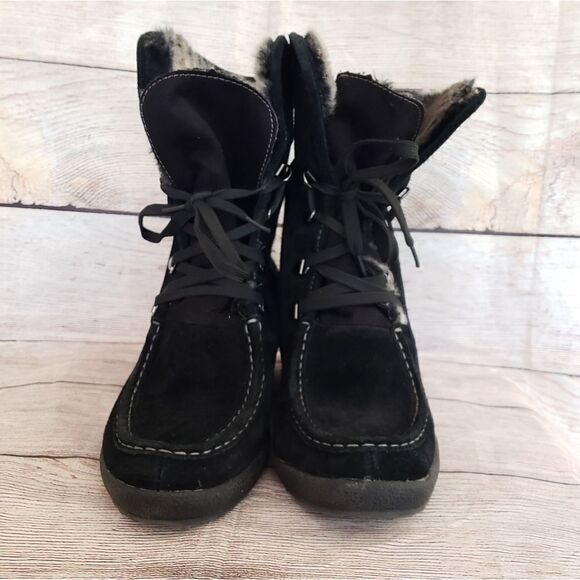 Leather Lace Up Boots with Faux Fur - Picture 5 of 16